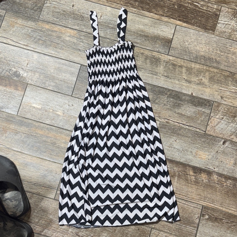 Rue21 Black and White Chevron Kids Dress